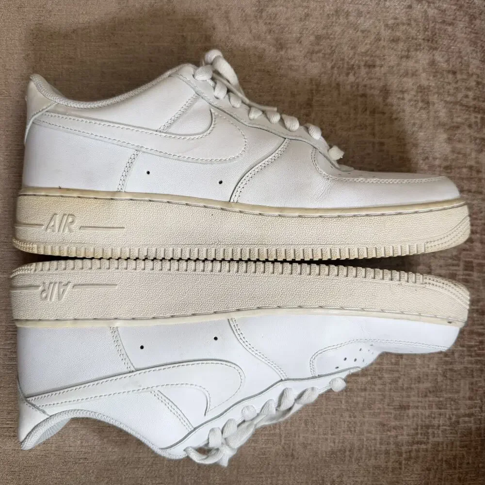 Nike Air Force 1 White Mens Low Top Shoes US 10 Casual AF1 ‘07 Leather Sneakers